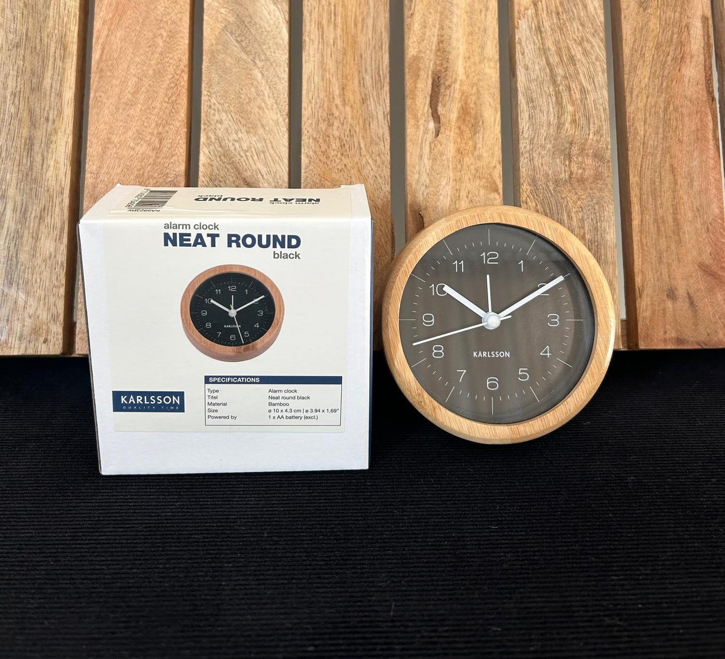 Karlsson Neat Round Schwarz