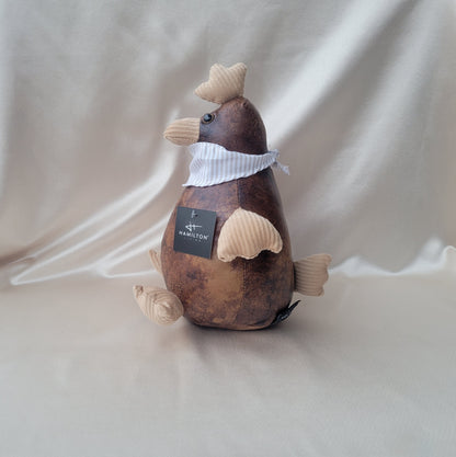 Niedlicher Türstopper Huhn von Hamilton Living