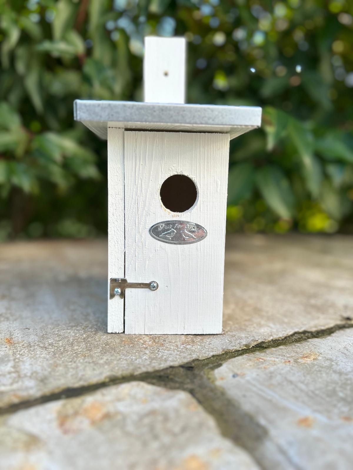 Esschert Design Nistkasten Zaunkönig Vogelhaus Weiß